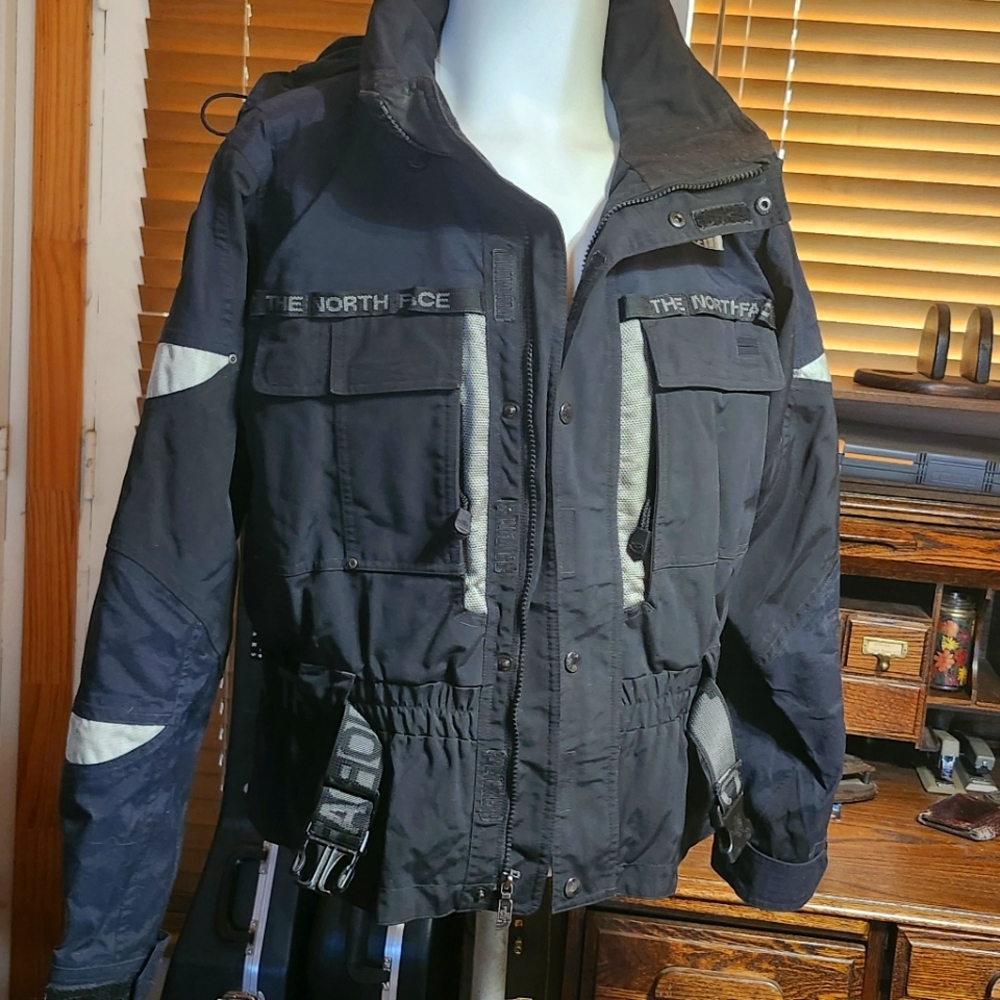 The North Face Women’s “SteepTech” 90’s Vintage Jacket